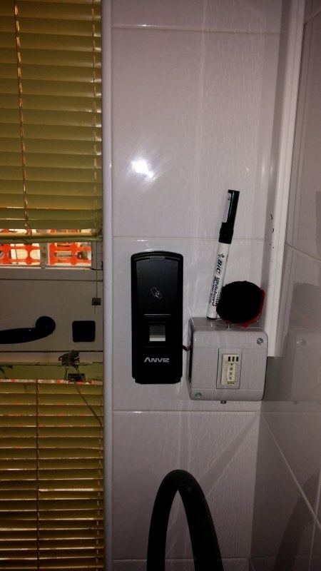  Anviz T5-Pro testina IP54 controllo accessi biometrico porta spogliatoi